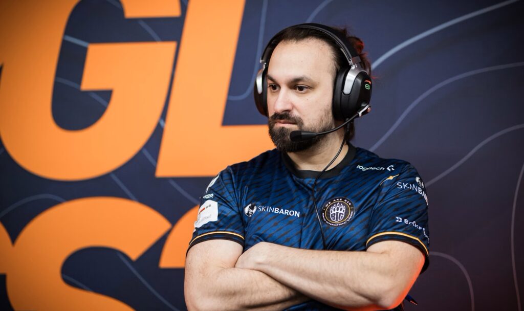 kakafu koniec kariery trenera drużyny big